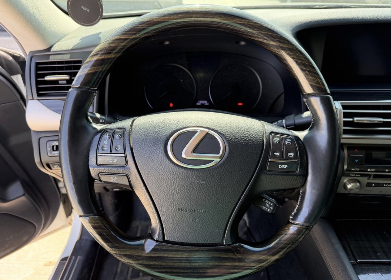 Lexus ls - Image 16